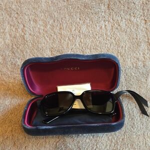 Gucci sunglasses